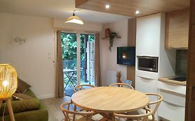 Duplex Lumineux - 40M2 - 2 Chambres - Balcon Terrasse - Parking - Entierement Renove En Mai 2024